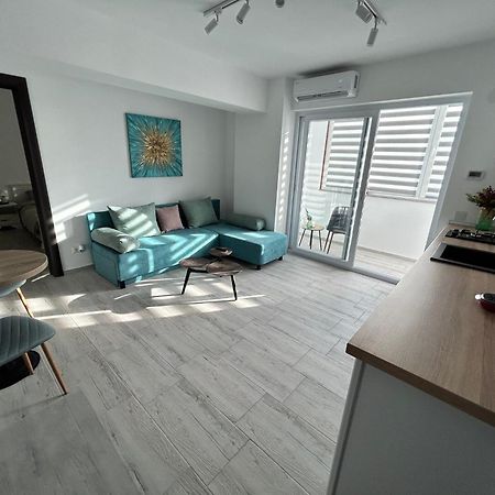 1 Mai - Luxury Park Apartments - Self Check-In - Private Parking - 2 克拉奥华 外观 照片