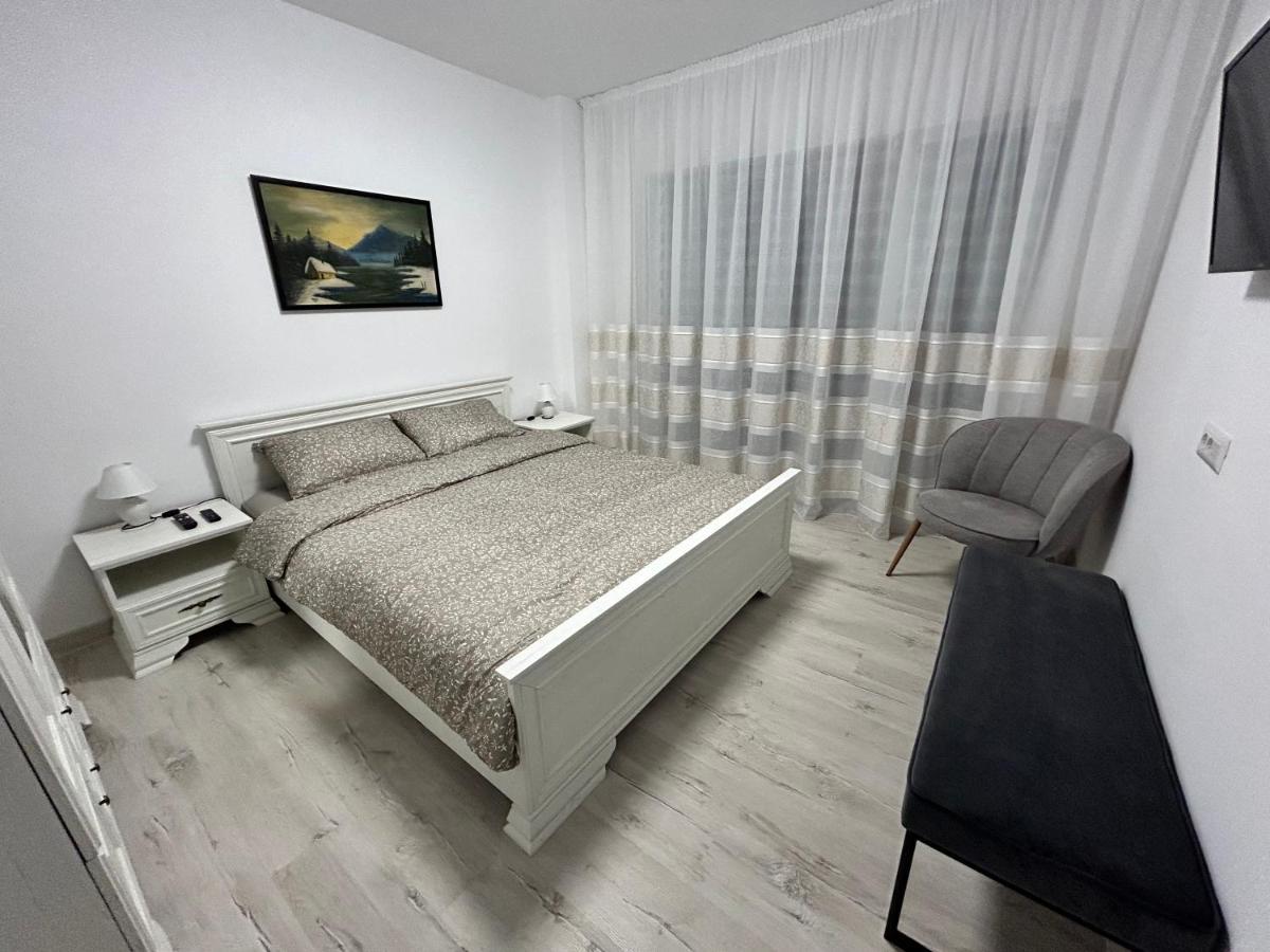 1 Mai - Luxury Park Apartments - Self Check-In - Private Parking - 2 克拉奥华 外观 照片