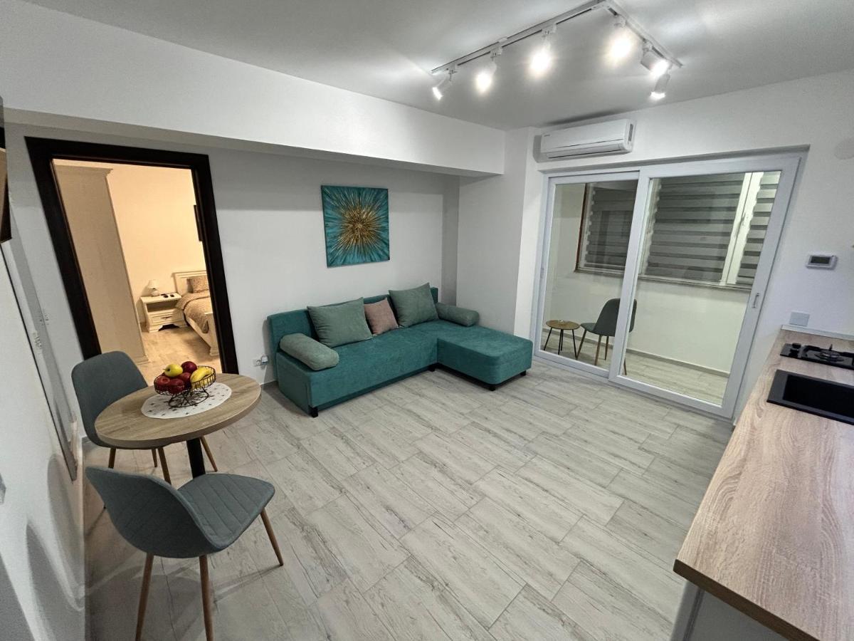 1 Mai - Luxury Park Apartments - Self Check-In - Private Parking - 2 克拉奥华 外观 照片