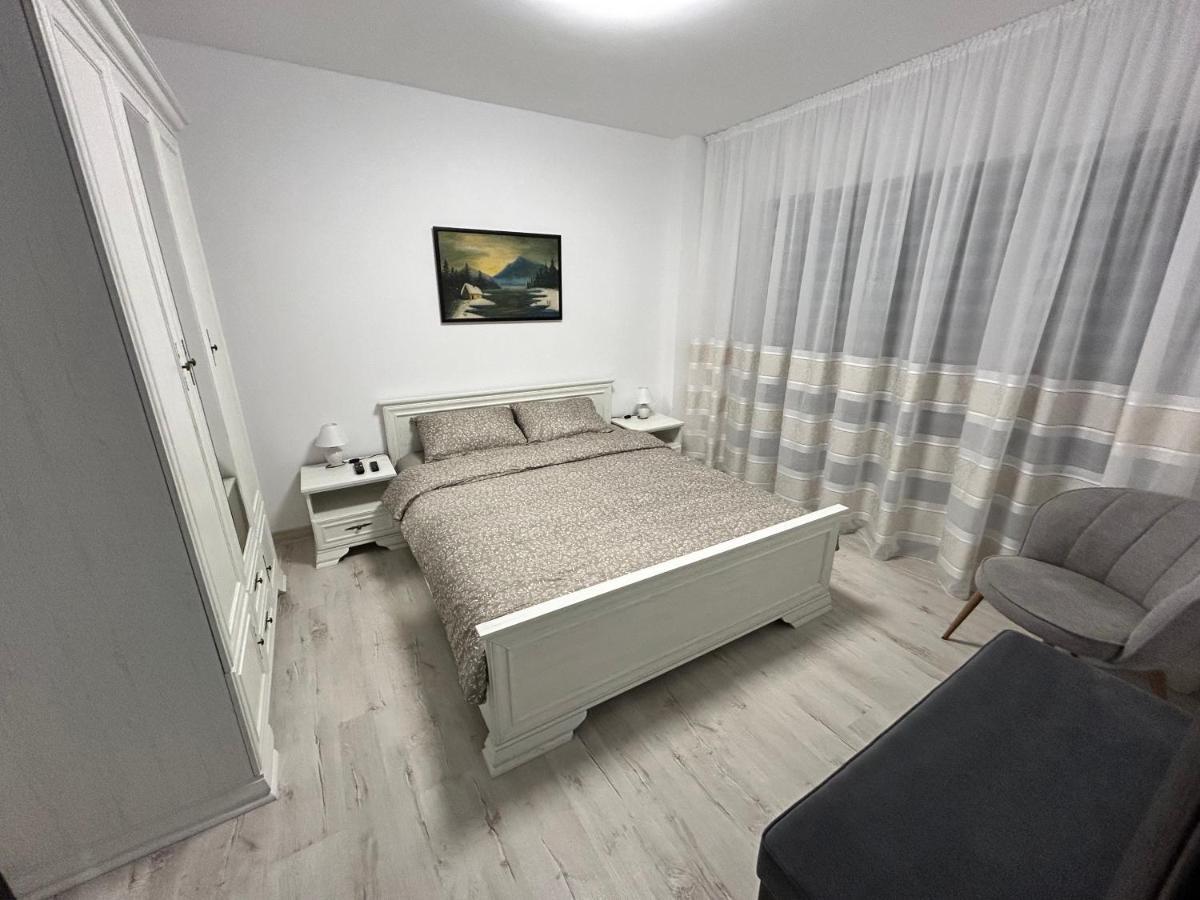 1 Mai - Luxury Park Apartments - Self Check-In - Private Parking - 2 克拉奥华 外观 照片