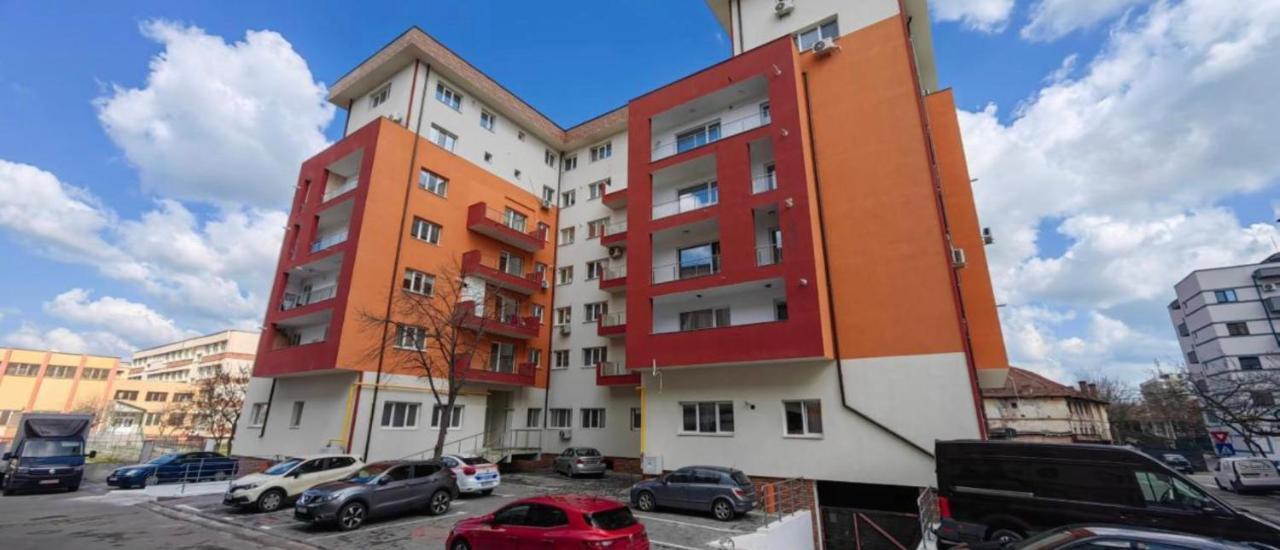 1 Mai - Luxury Park Apartments - Self Check-In - Private Parking - 2 克拉奥华 外观 照片